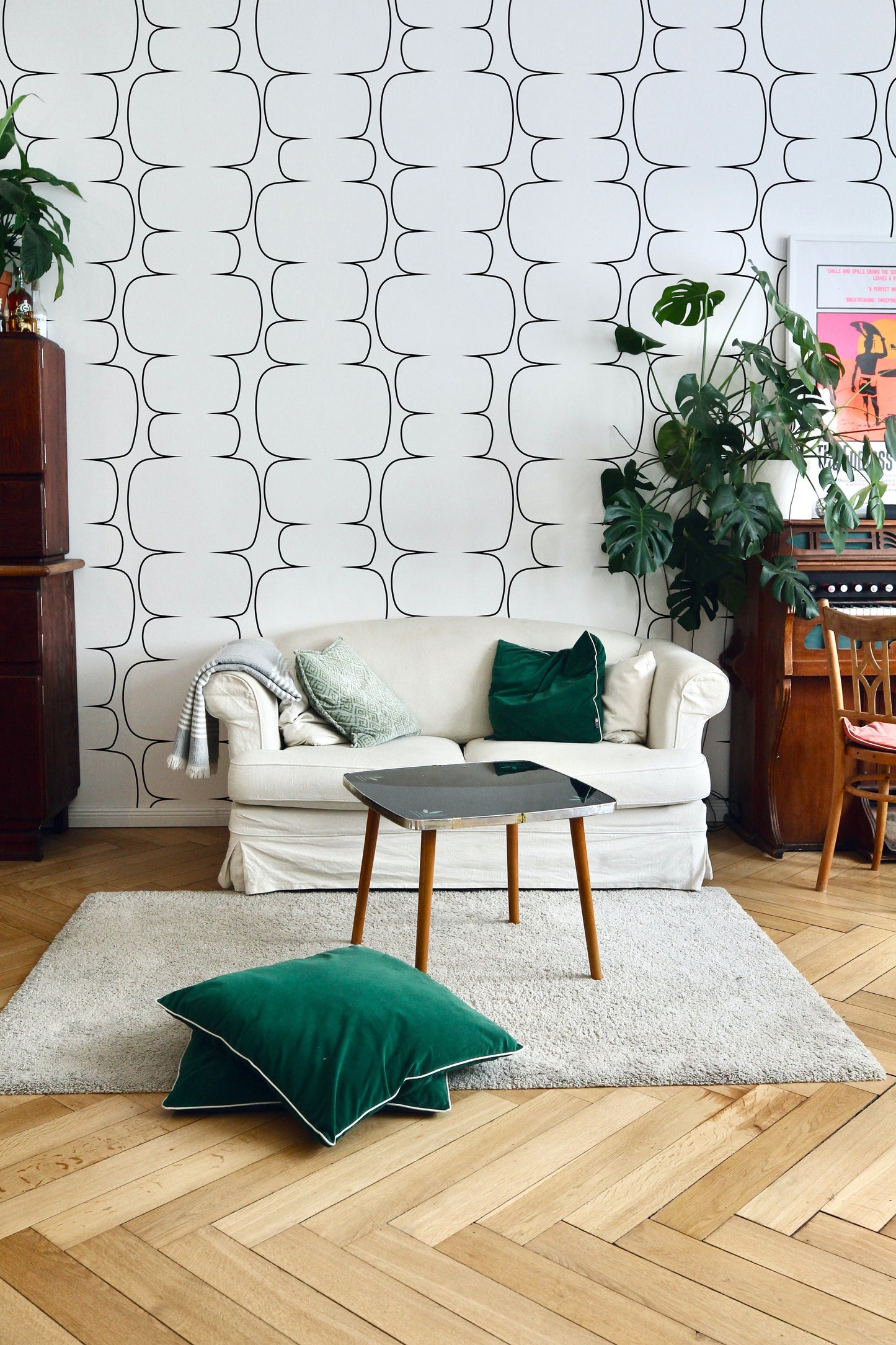 Abstract Black & White Shape Wallpaper
