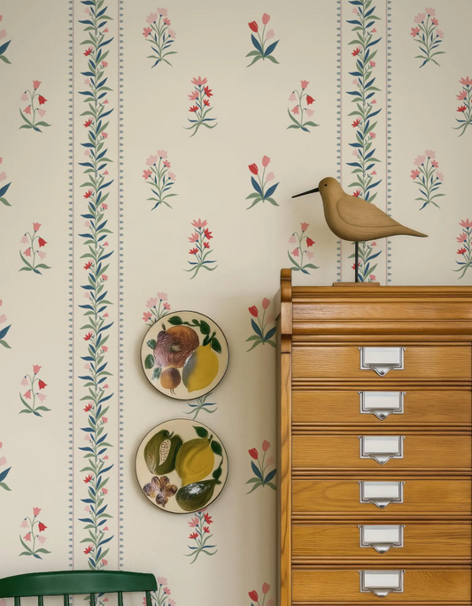 How to Mix Wallpaper Patterns in One Home