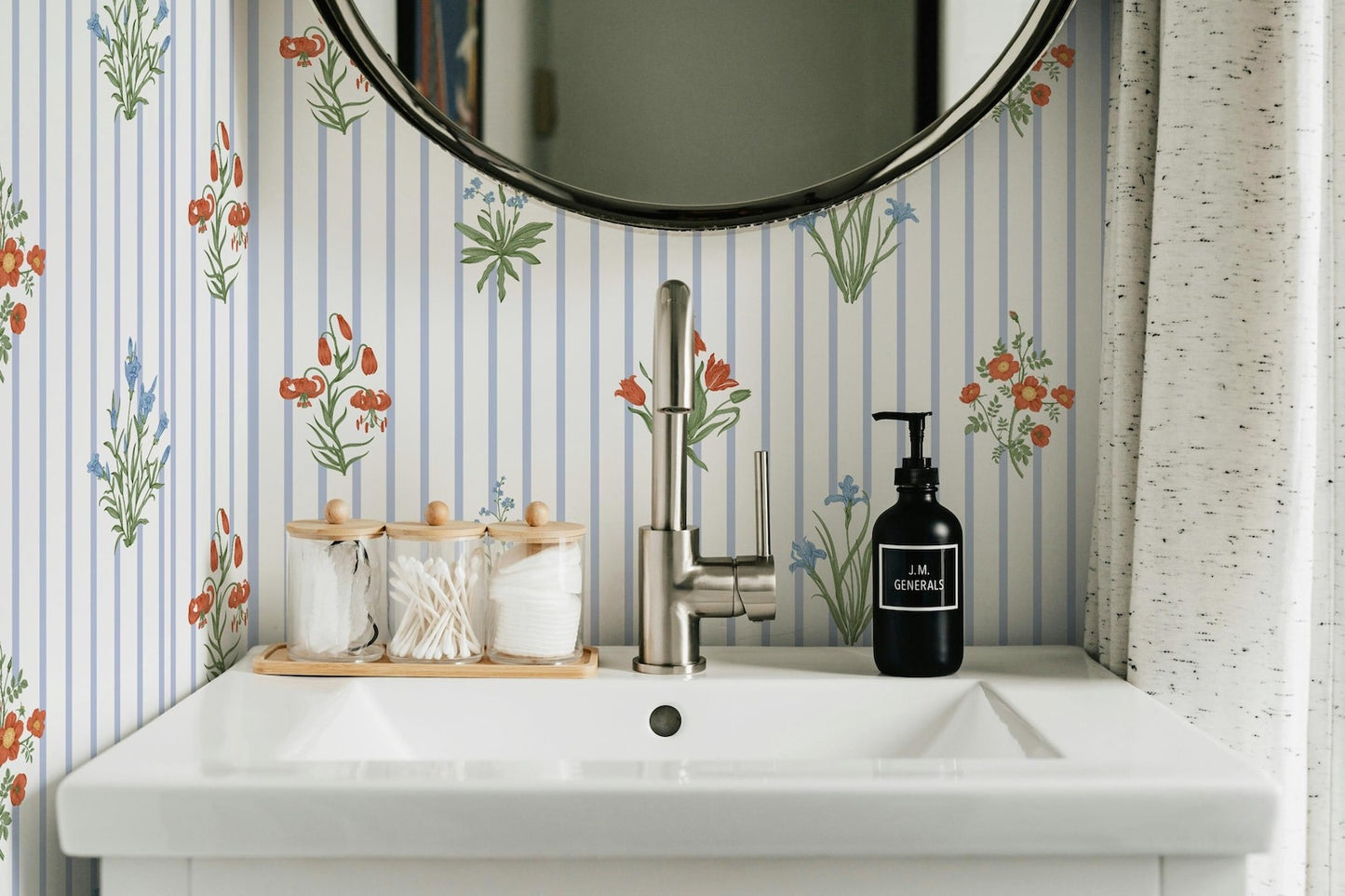 White Blue Floral Wallpaper