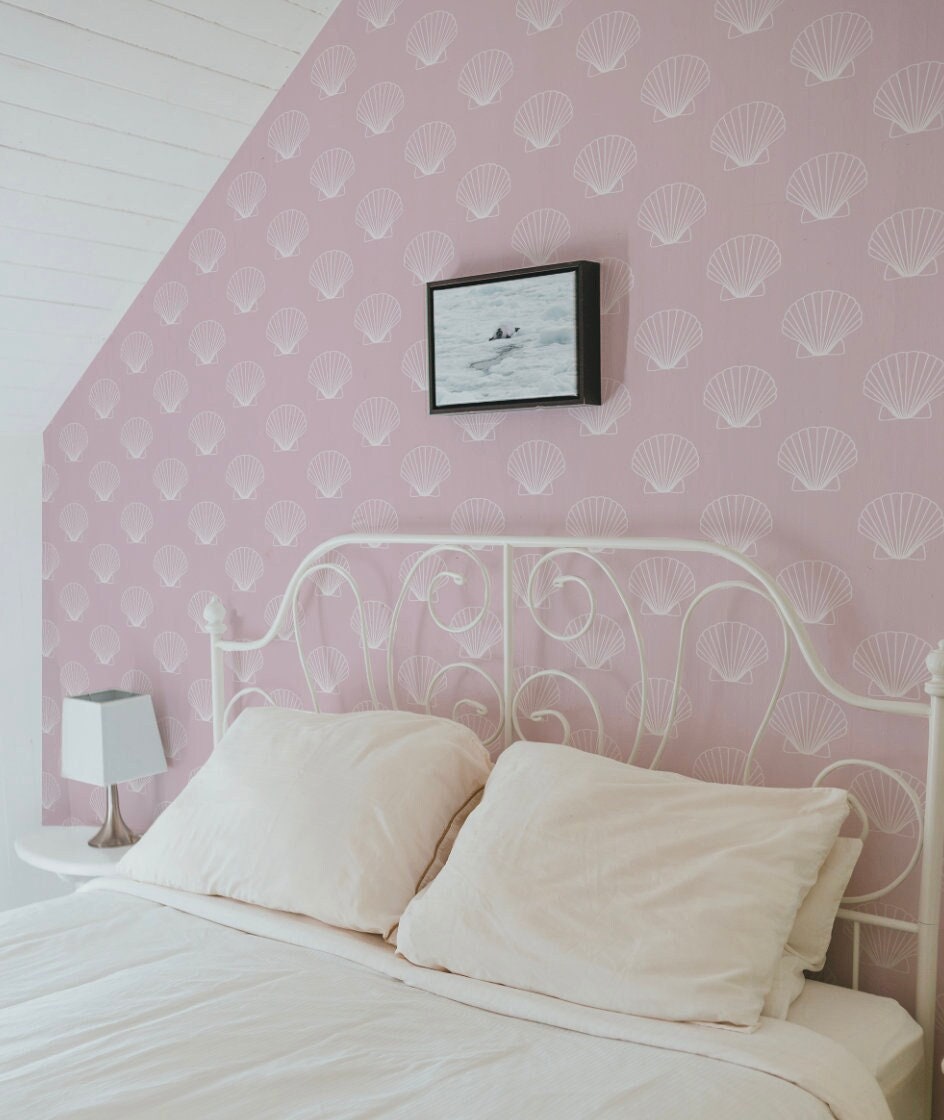 Pink Coastal Shell Wallpaper